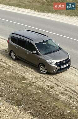 Минивэн Dacia Lodgy 2012 в Львове