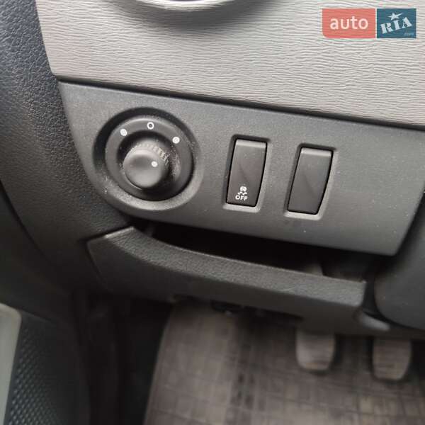 Мінівен Dacia Lodgy 2012 в Черкасах