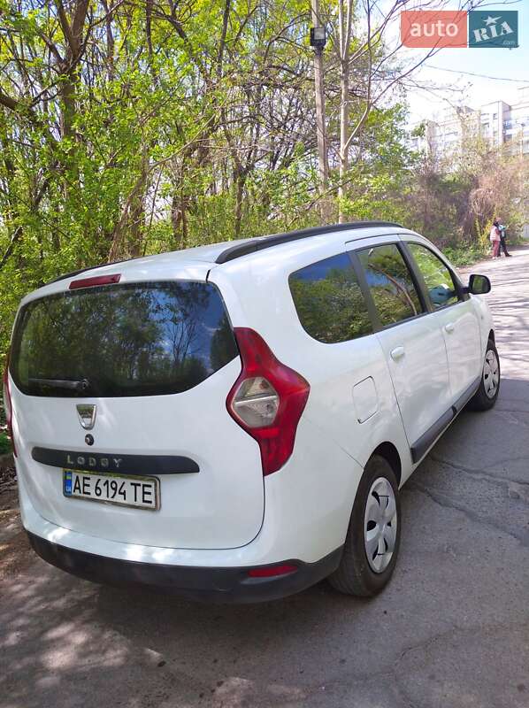 Минивэн Dacia Lodgy 2016 в Днепре