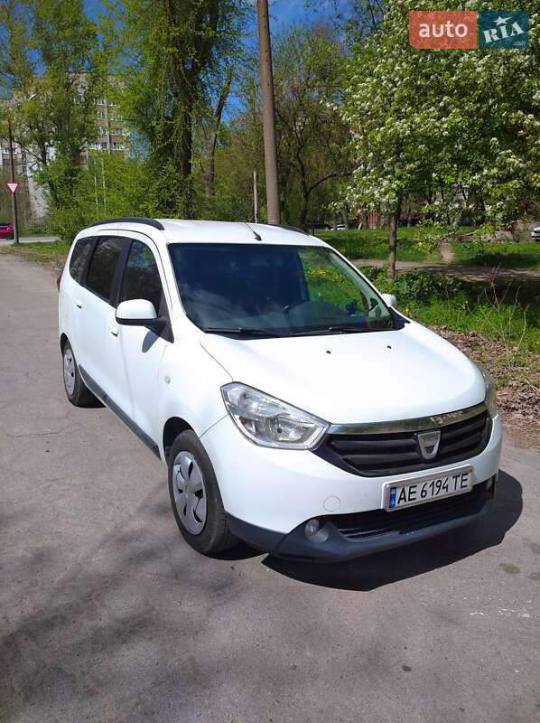 Минивэн Dacia Lodgy 2016 в Днепре