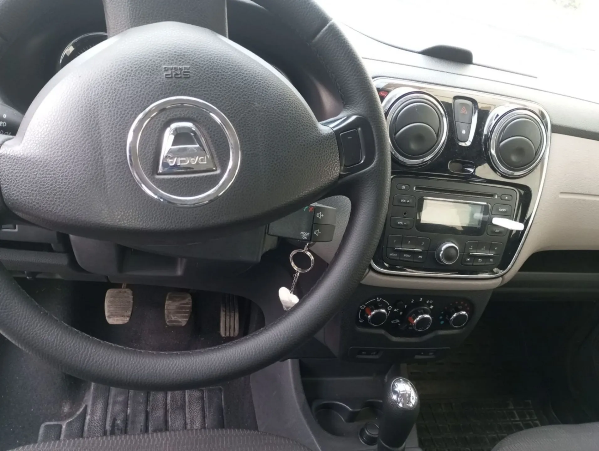 2013 Dacia Lodgy - мініатюра 18