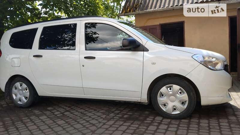 Dacia Lodgy 2013