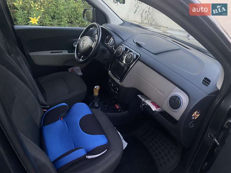 Минивэн Dacia Lodgy 2012 в Львове