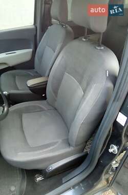 Мінівен Dacia Lodgy 2013 в 