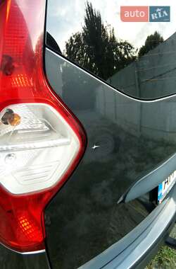 Мінівен Dacia Lodgy 2013 в 