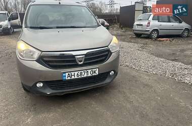 Мінівен Dacia Lodgy 2014 в Києві