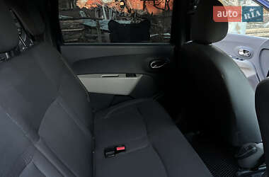Мінівен Dacia Lodgy 2012 в 