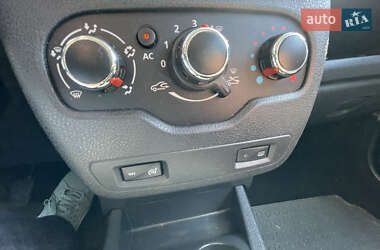 Минивэн Dacia Lodgy 2012 в 