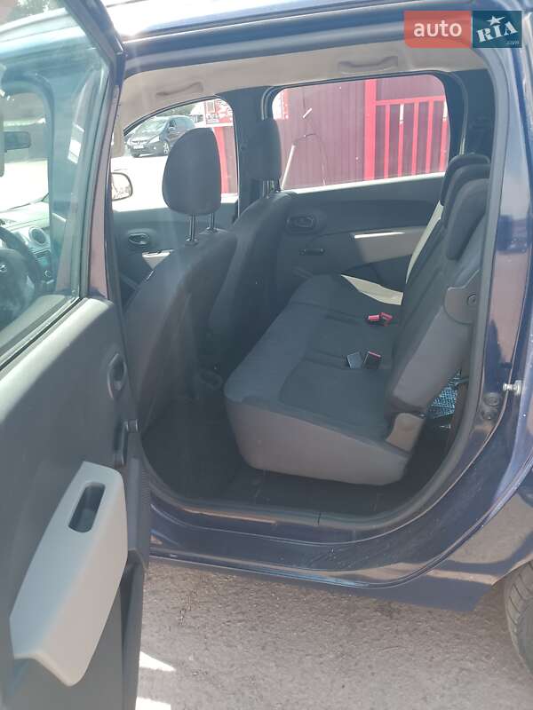 Минивэн Dacia Lodgy 2012 в Чернигове
