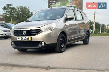 Минивэн Dacia Lodgy 2013 в 