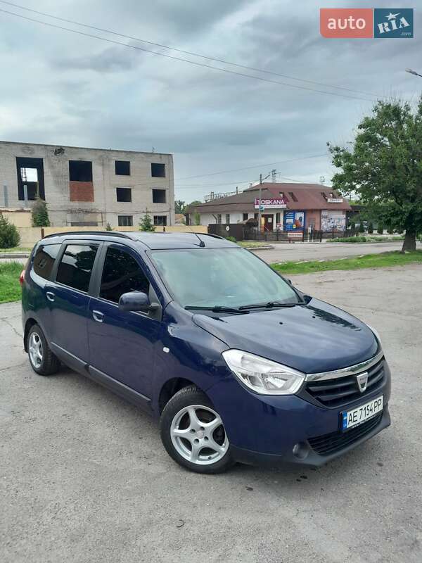 Мінівен Dacia Lodgy 2013 в Лозовій