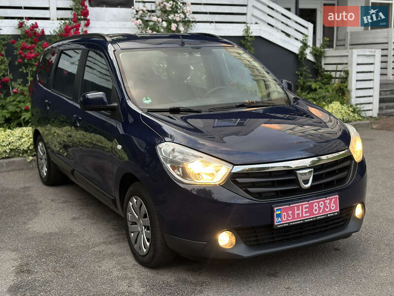 Минивэн Dacia Lodgy 2012 в 