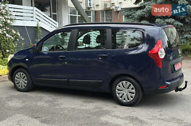 Минивэн Dacia Lodgy 2012 в 
