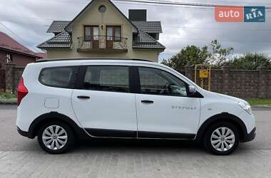 Минивэн Dacia Lodgy 2016 в 