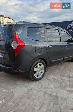 Минивэн Dacia Lodgy 2012 в 