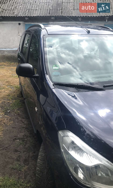 Мінівен Dacia Lodgy 2012 в Демидівці