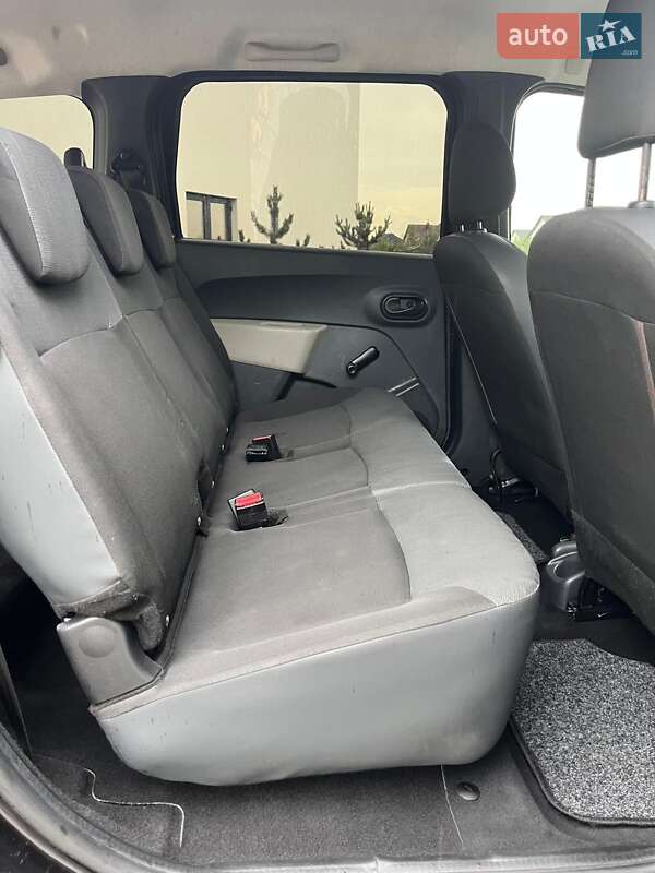 Минивэн Dacia Lodgy 2013 в Луцке