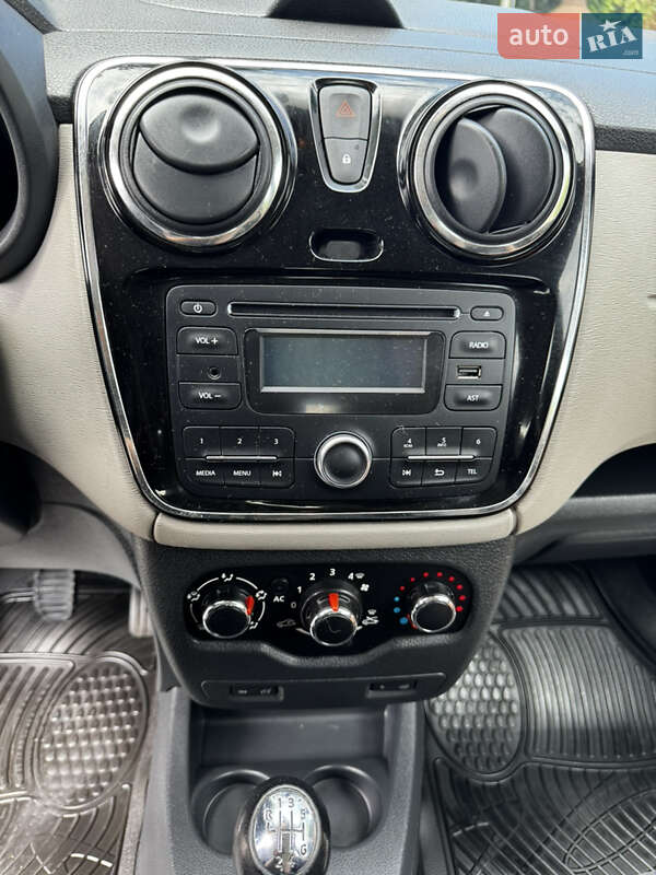 Минивэн Dacia Lodgy 2013 в Черновцах