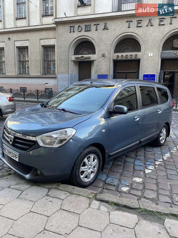 Мінівен Dacia Lodgy 2013 в Львові