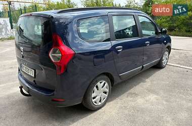 Минивэн Dacia Lodgy 2012 в 