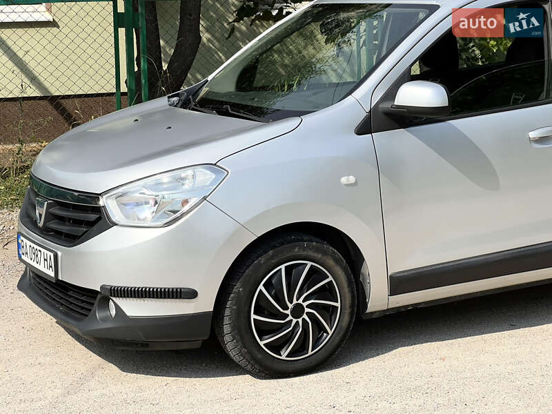 Мінівен Dacia Lodgy 2012 в Кропивницькому