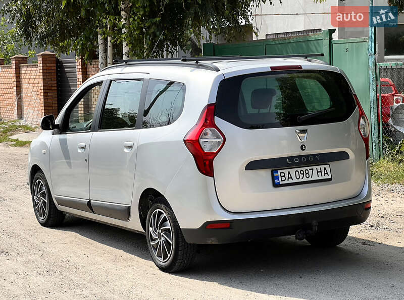 Мінівен Dacia Lodgy 2012 в Кропивницькому