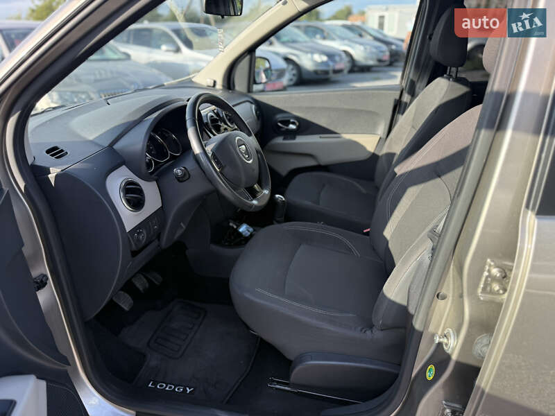 Минивэн Dacia Lodgy 2012 в Ровно