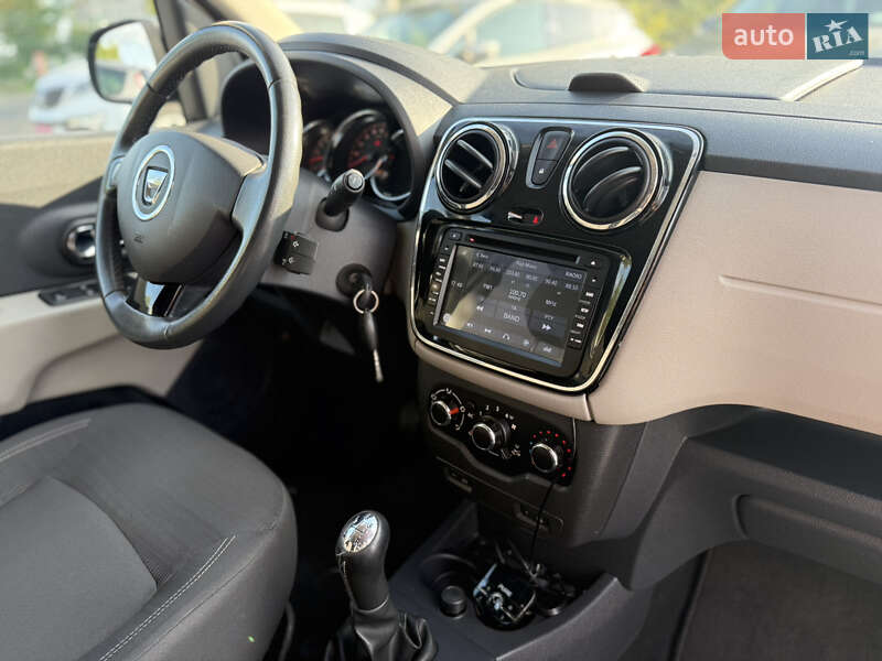 Минивэн Dacia Lodgy 2012 в Ровно