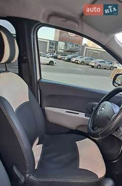 Мінівен Dacia Lodgy 2013 в 