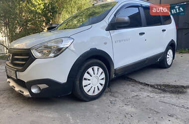 Минивэн Dacia Lodgy 2015 в Львове