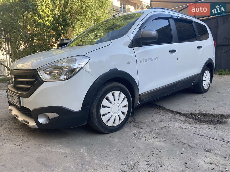 Dacia Lodgy 2015