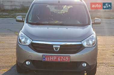 Минивэн Dacia Lodgy 2012 в 