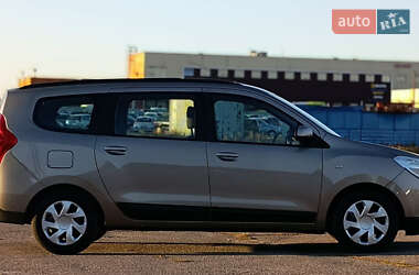 Минивэн Dacia Lodgy 2012 в 
