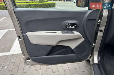 Минивэн Dacia Lodgy 2012 в 