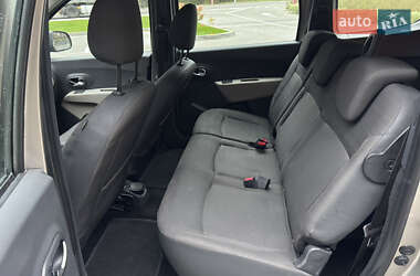 Минивэн Dacia Lodgy 2012 в 