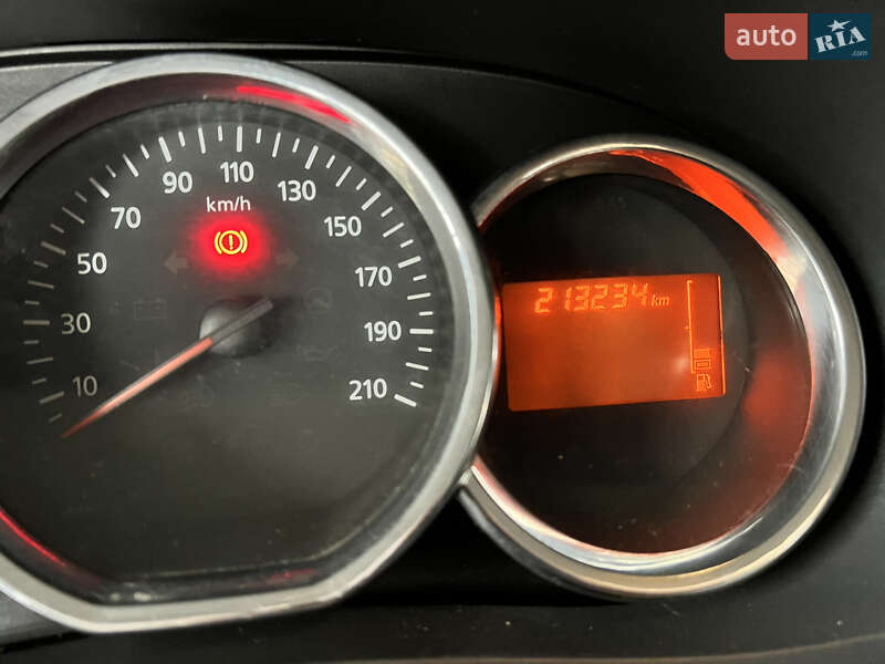 Мінівен Dacia Lodgy 2012 в Миколаєві