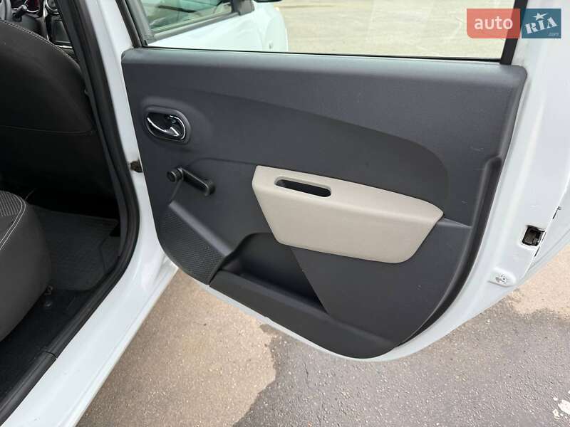 Мінівен Dacia Lodgy 2012 в Харкові фото 10 Мінівен Dacia Lodgy 2012 в Харкові