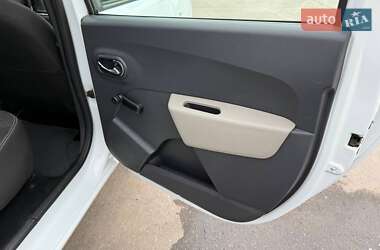 Минивэн Dacia Lodgy 2012 в 