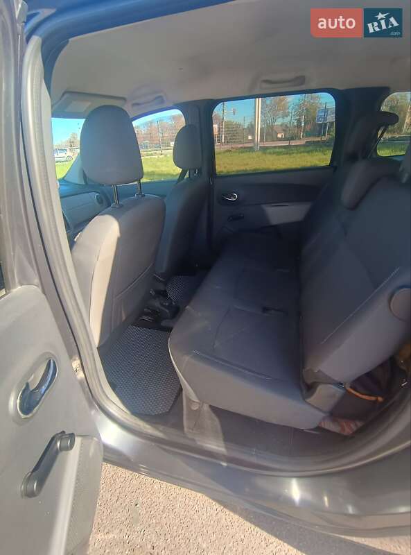 Минивэн Dacia Lodgy 2013 в Житомире фото 6 Минивэн Dacia Lodgy 2013 в Житомире