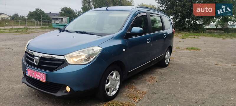 Минивэн Dacia Lodgy 2013 в Луцке