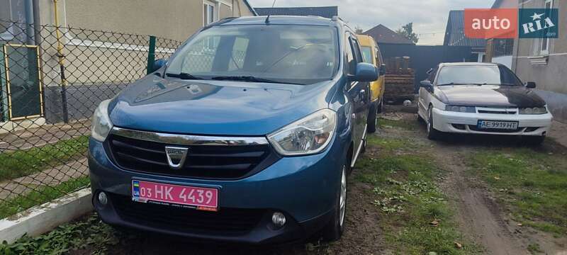Минивэн Dacia Lodgy 2013 в Луцке