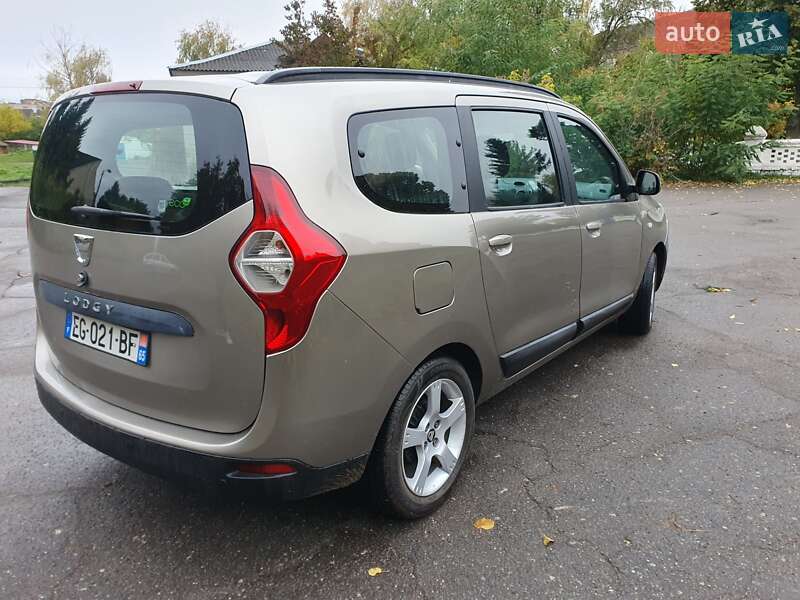 Минивэн Dacia Lodgy 2012 в Дубно