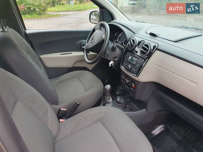 Минивэн Dacia Lodgy 2012 в Дубно