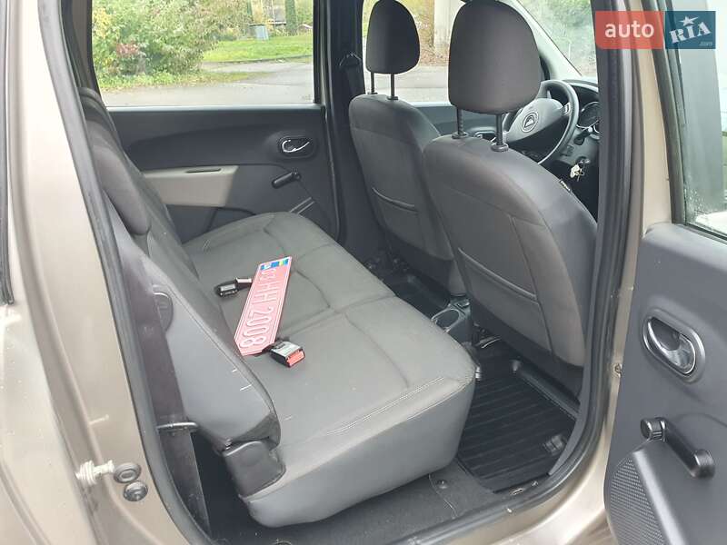 Минивэн Dacia Lodgy 2012 в Дубно