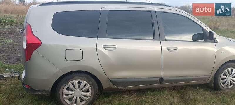 Минивэн Dacia Lodgy 2015 в Конотопе