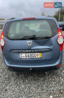Минивэн Dacia Lodgy 2013 в 