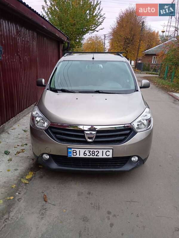 Dacia Lodgy 2013 Dacia Lodgy 2013