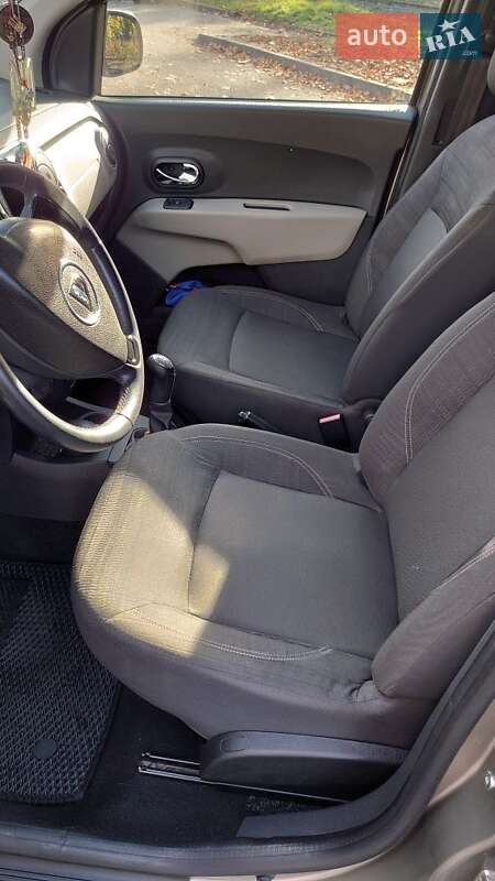 Минивэн Dacia Lodgy 2012 в Черновцах