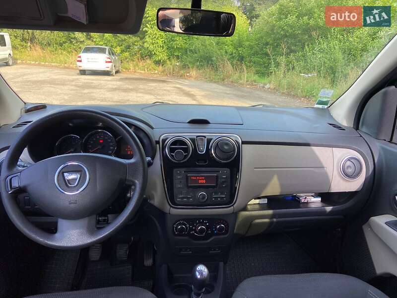 Минивэн Dacia Lodgy 2012 в Львове