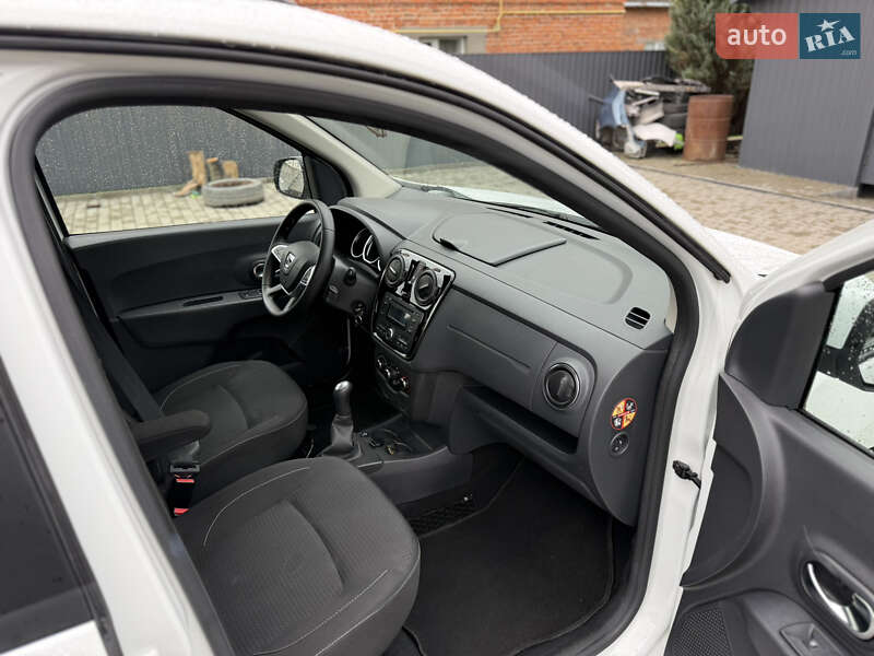 Мінівен Dacia Lodgy 2017 в Львові фото 15 Мінівен Dacia Lodgy 2017 в Львові